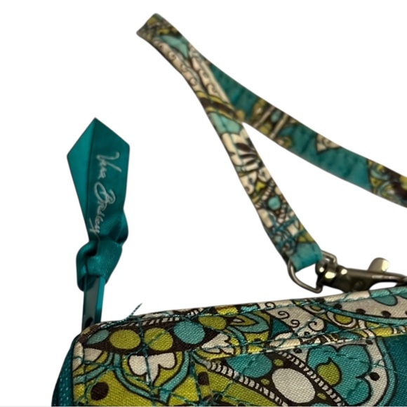 Vera Bradley Turquoise and Green Patterned Wrist Wallet Wristlet Zipper EUC - Picture 5 of 5